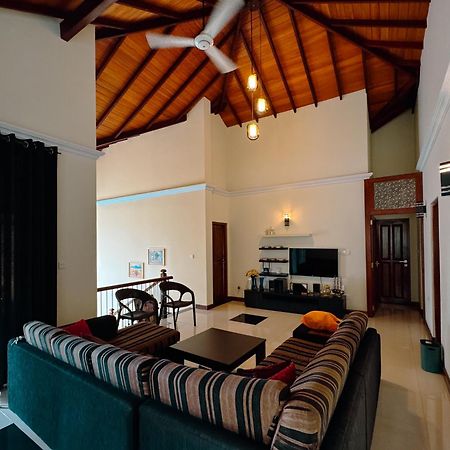 Bigcity Villa - Airport Transit Hotel Katunayaka Buitenkant foto