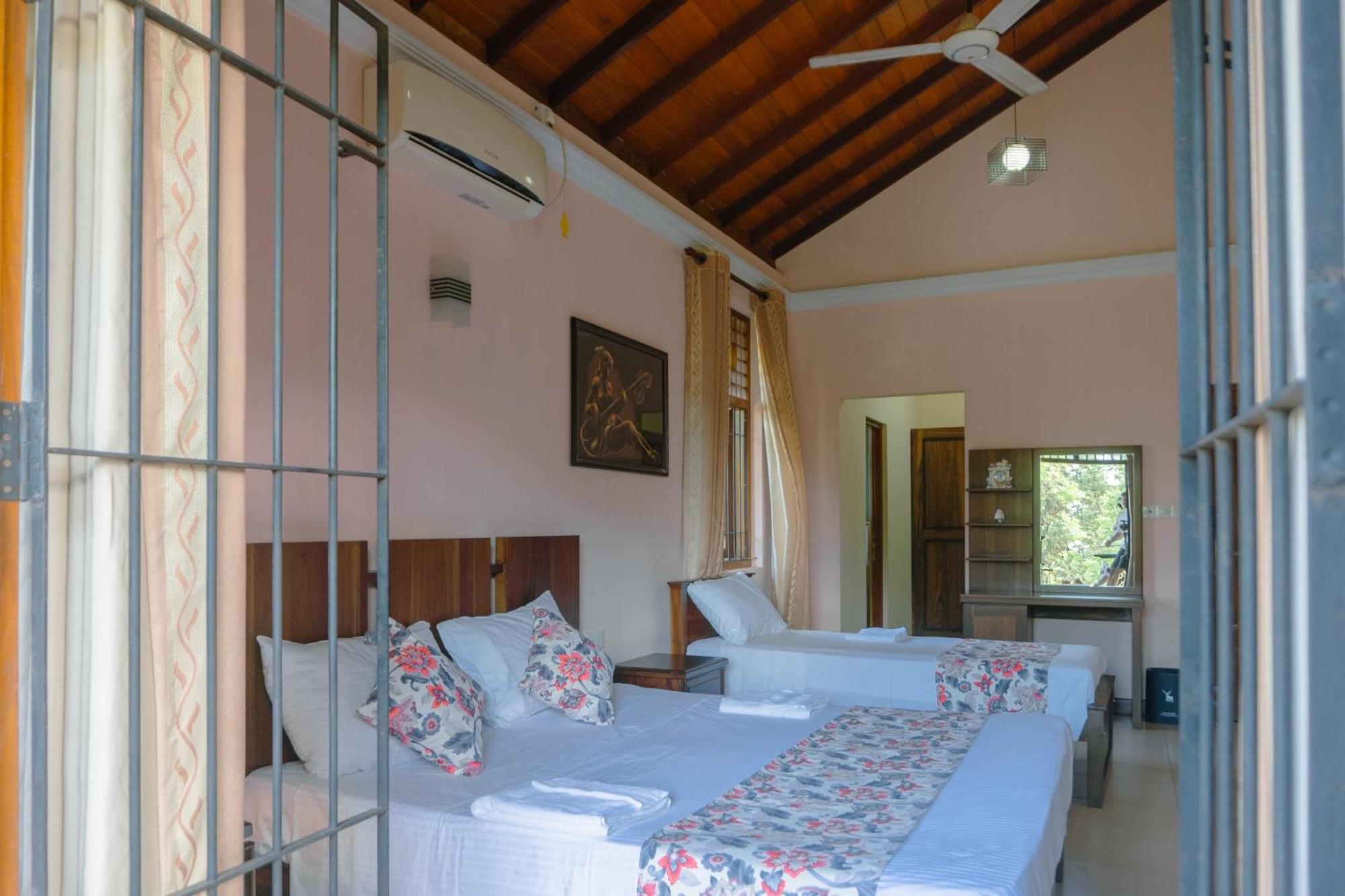 Bigcity Villa - Airport Transit Hotel Katunayaka Buitenkant foto