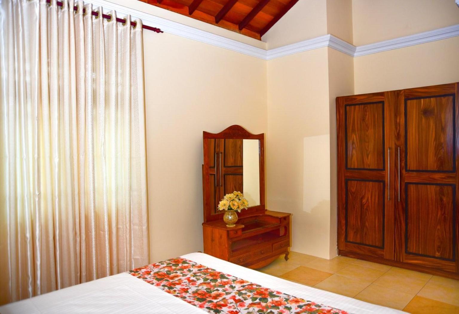 Bigcity Villa - Airport Transit Hotel Katunayaka Buitenkant foto